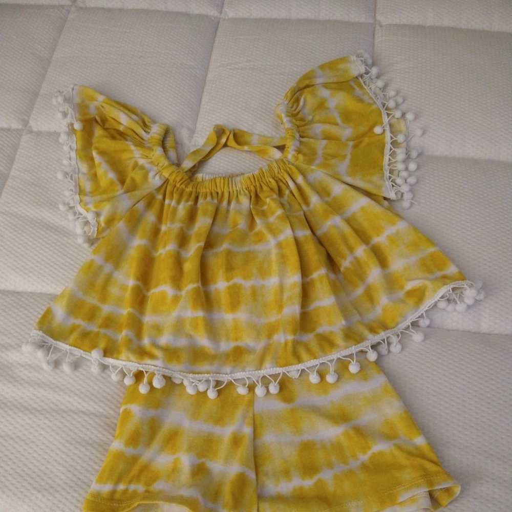 BONNIE JEAN, SIZE 16, YELLOW AND WHITE